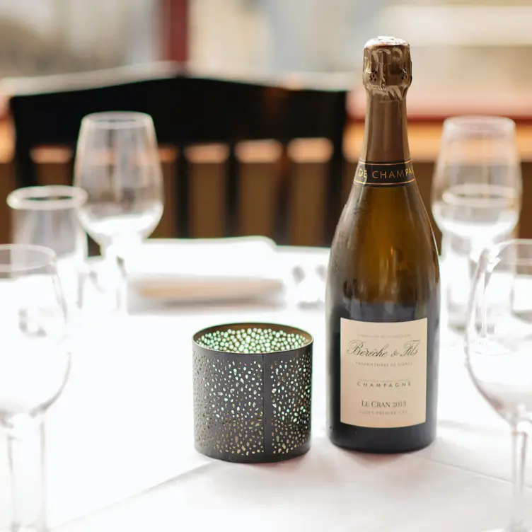 Photo credit: opentable