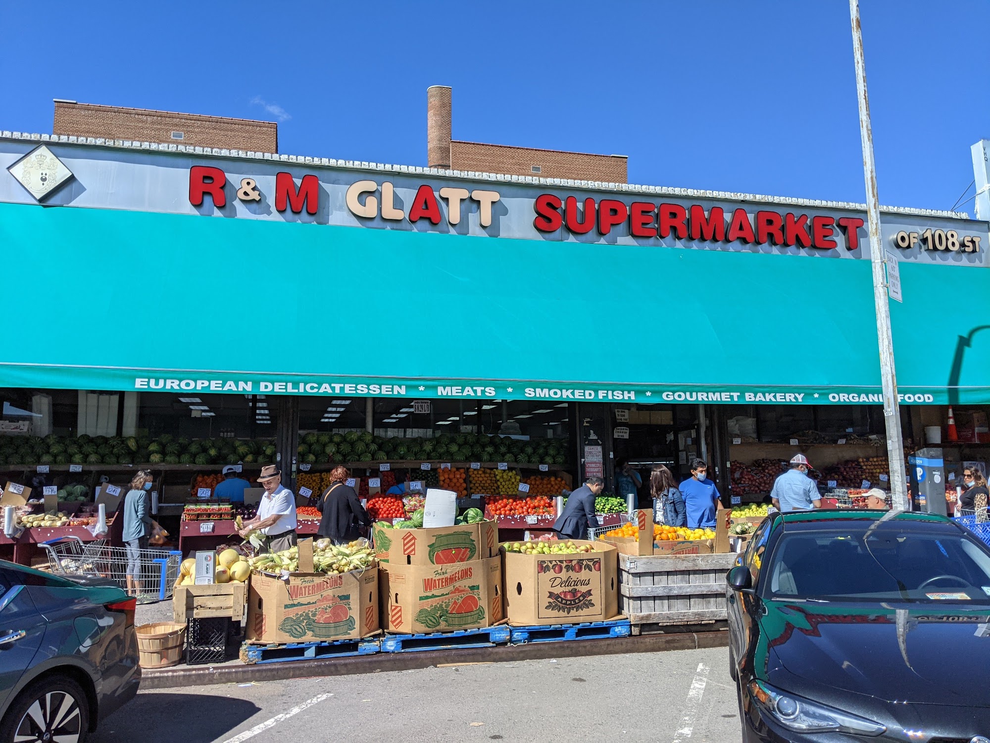 R and M glatt Supermarkets