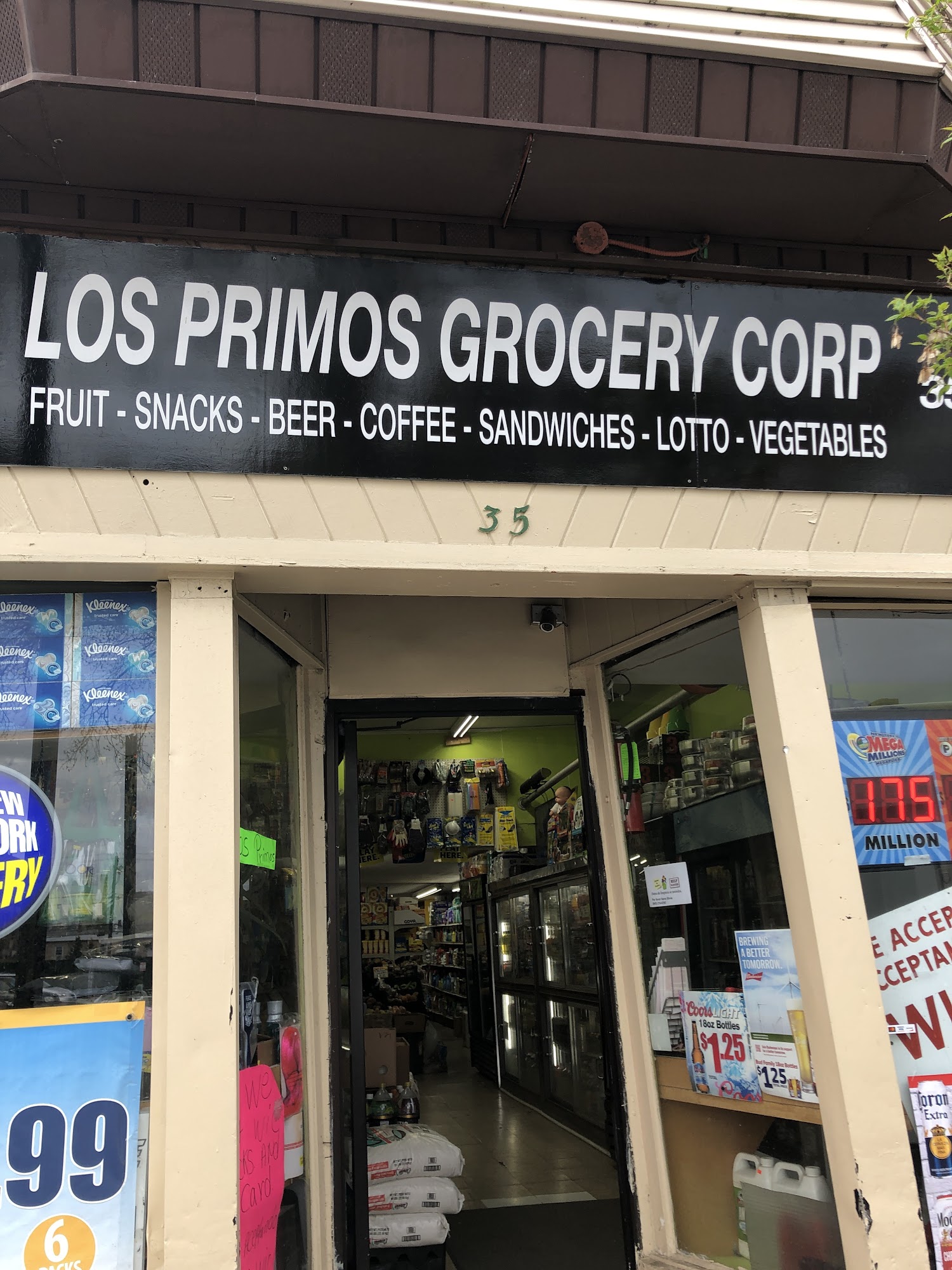 Los Primos grocery store Corp