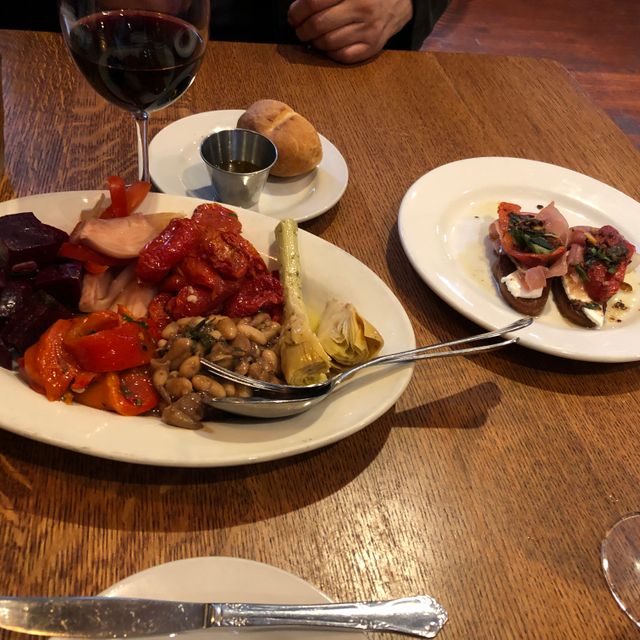Photo credit: opentable