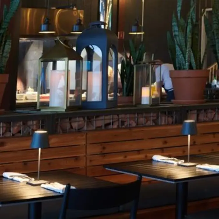 Photo credit: opentable