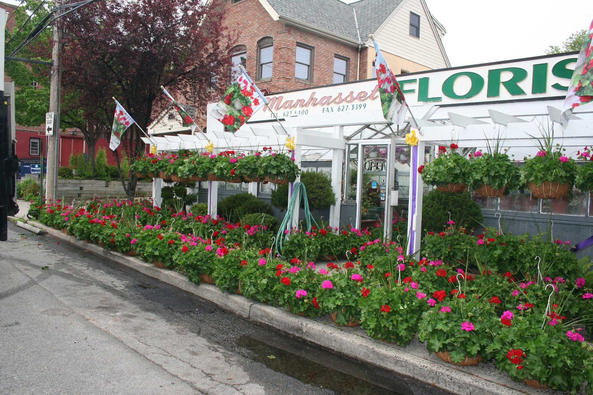 Manhasset Florist & Beyond (Manhasset Florist)