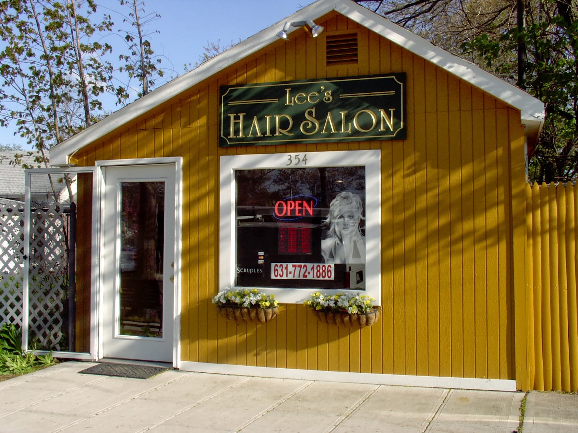 Lee's Hair Salon 354 Neighborhood Rd, Mastic Beach New York 11951