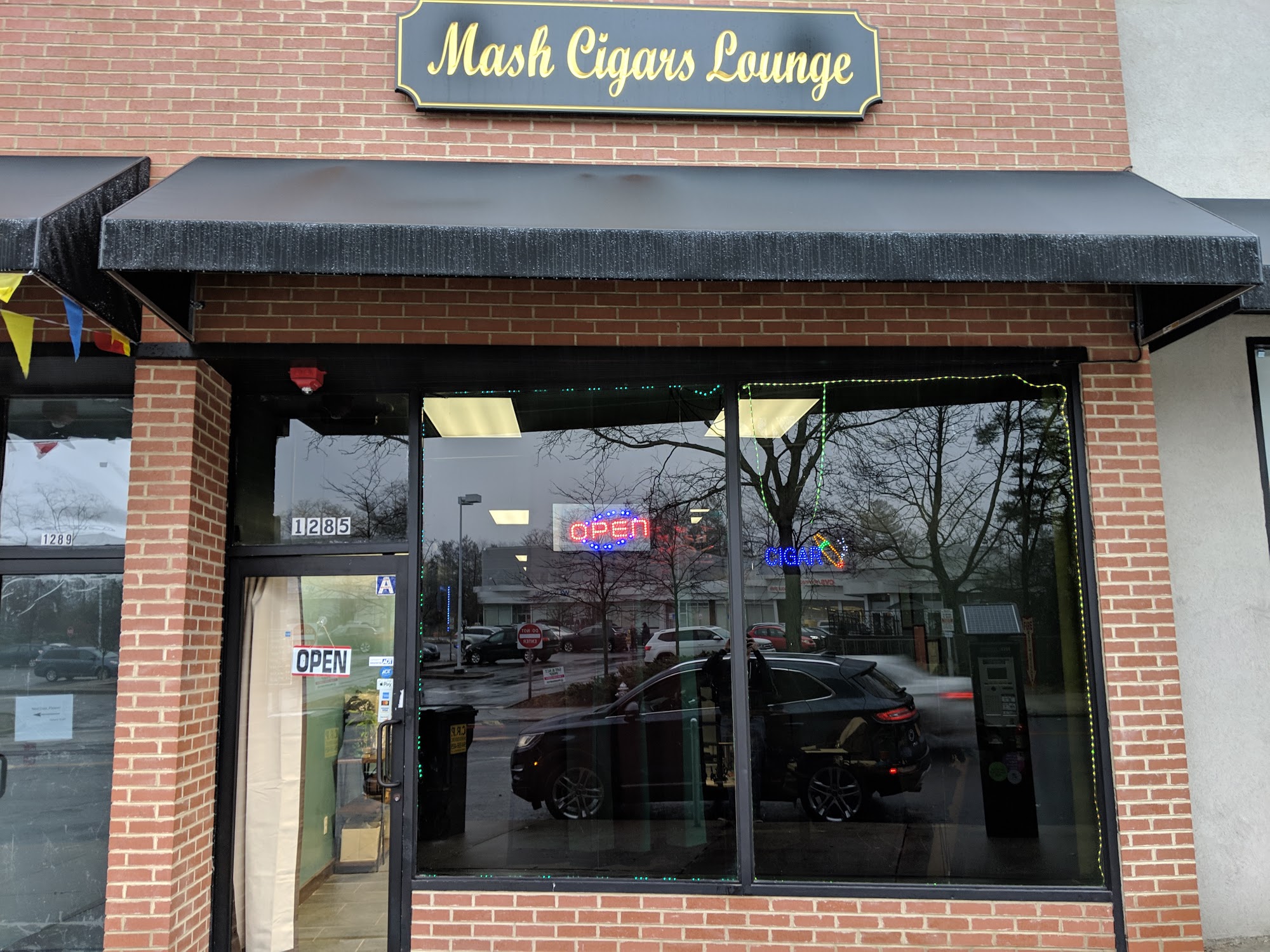 Mash Cigars Lounge