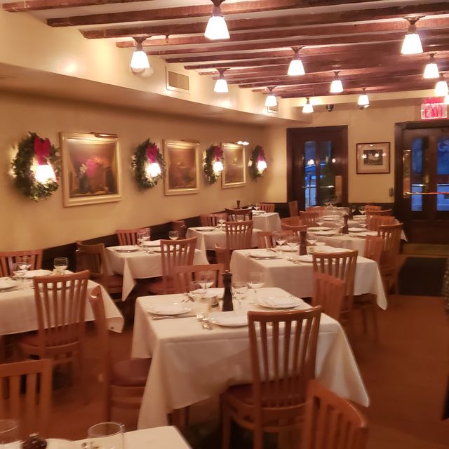 Photo credit: opentable