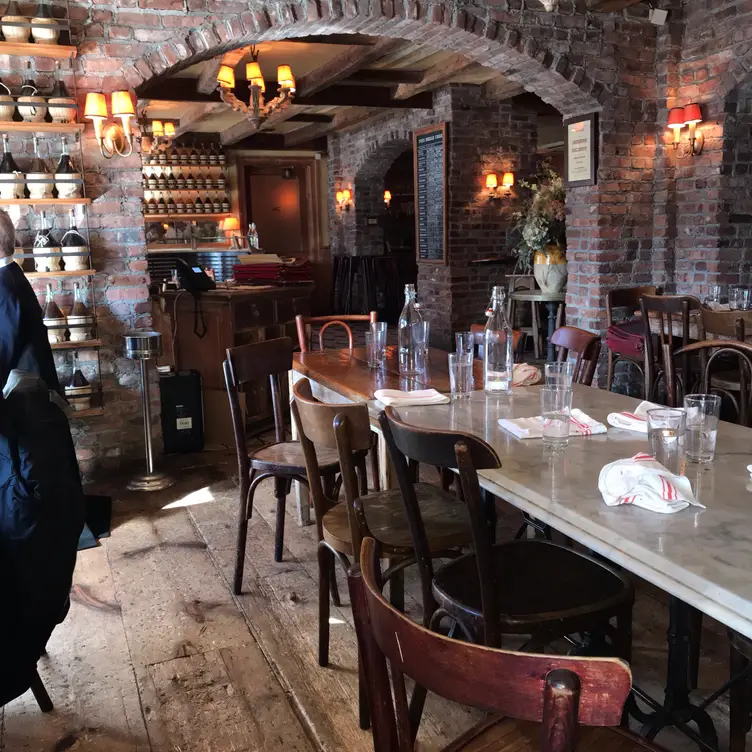 Photo credit: opentable