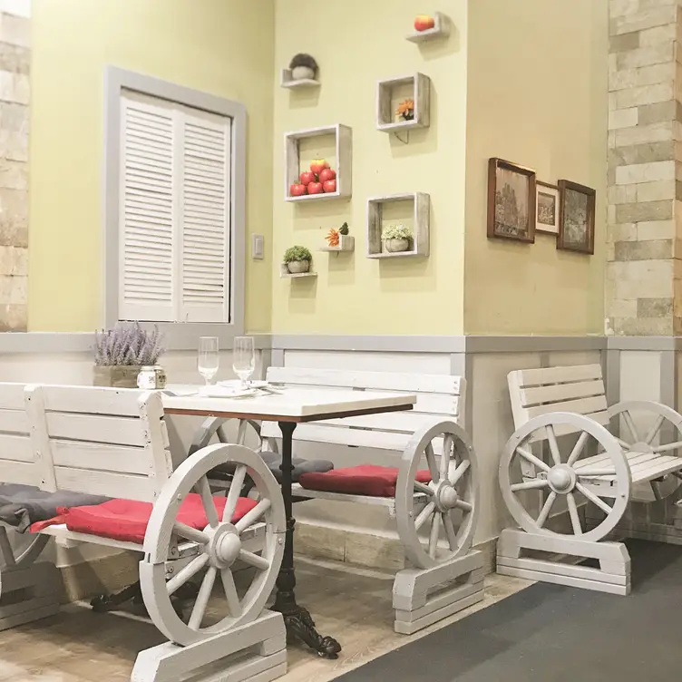 Photo credit: opentable