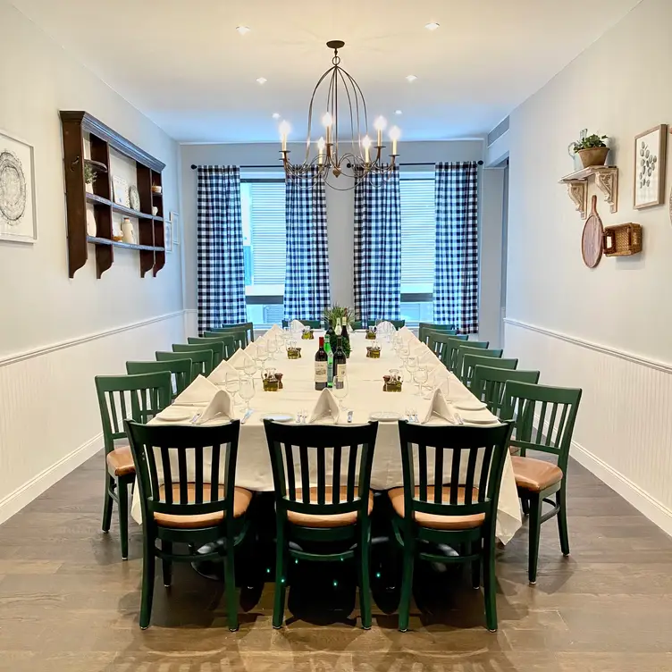 Photo credit: opentable