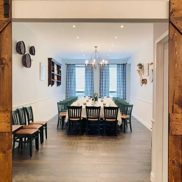 Photo credit: opentable