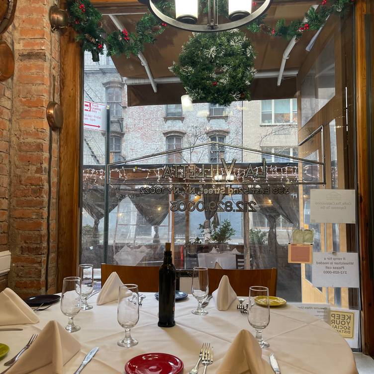 Photo credit: opentable