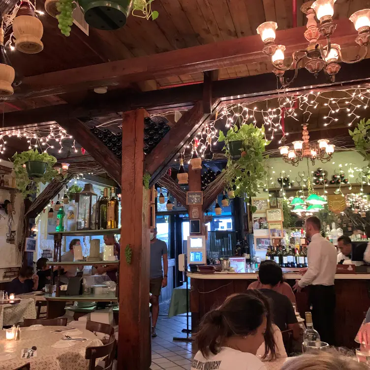 Photo credit: opentable