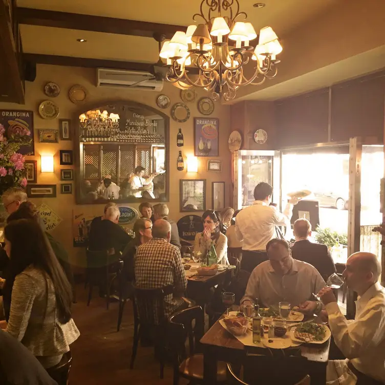Photo credit: opentable