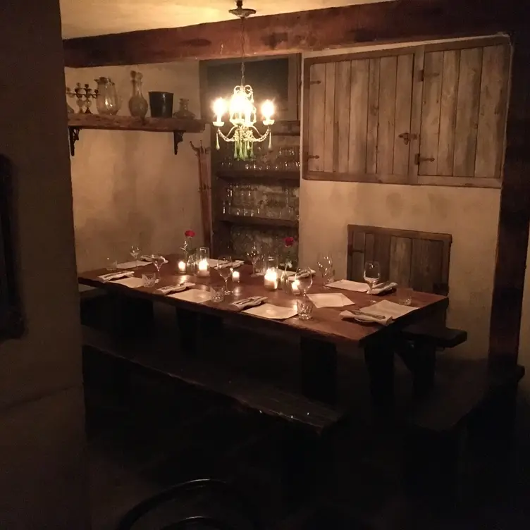 Photo credit: opentable