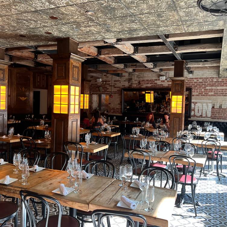 Photo credit: opentable