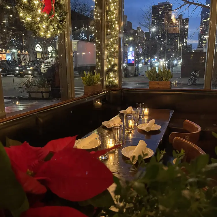 Photo credit: opentable