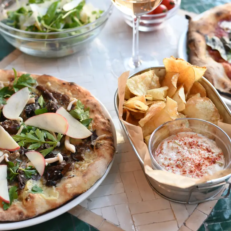 Photo credit: opentable
