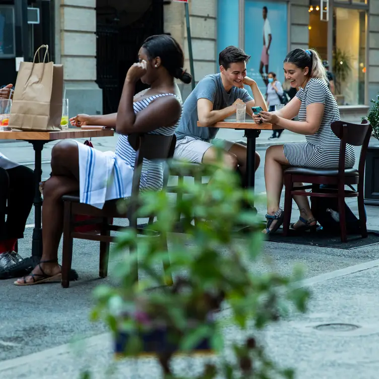 Photo credit: opentable