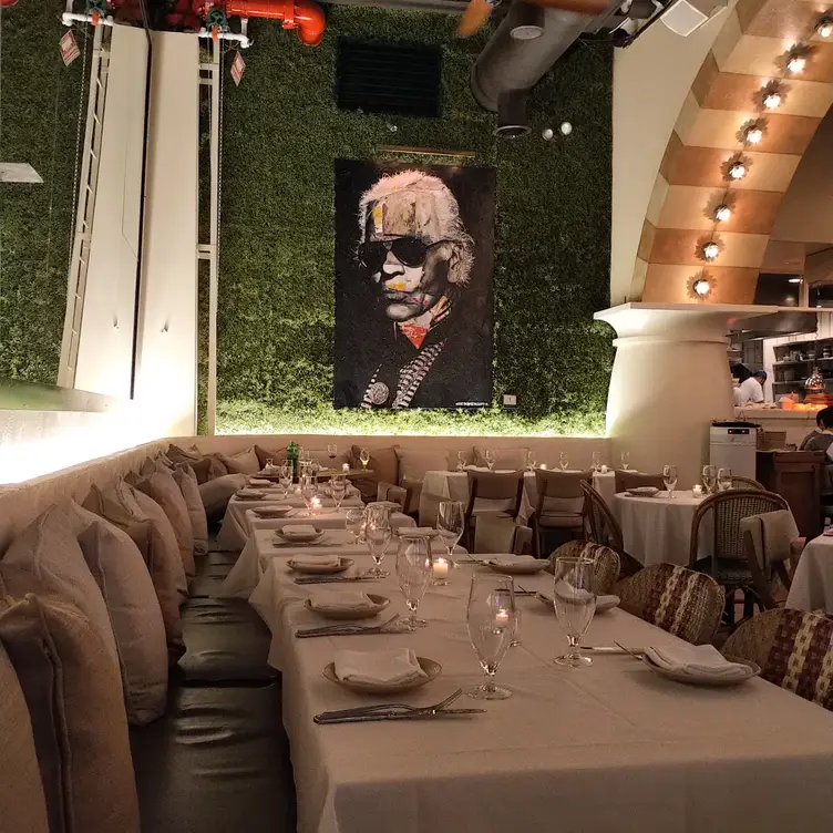Photo credit: opentable