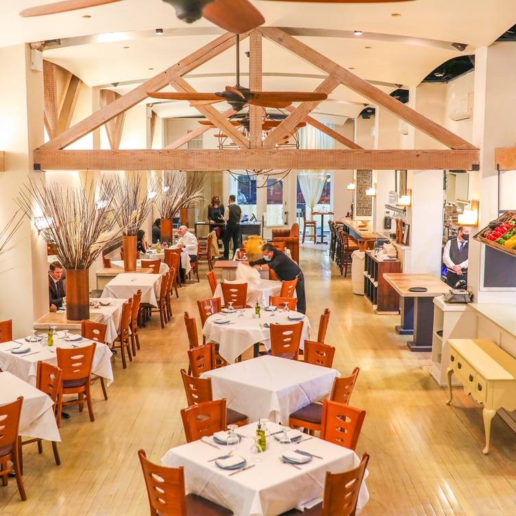 Photo credit: opentable
