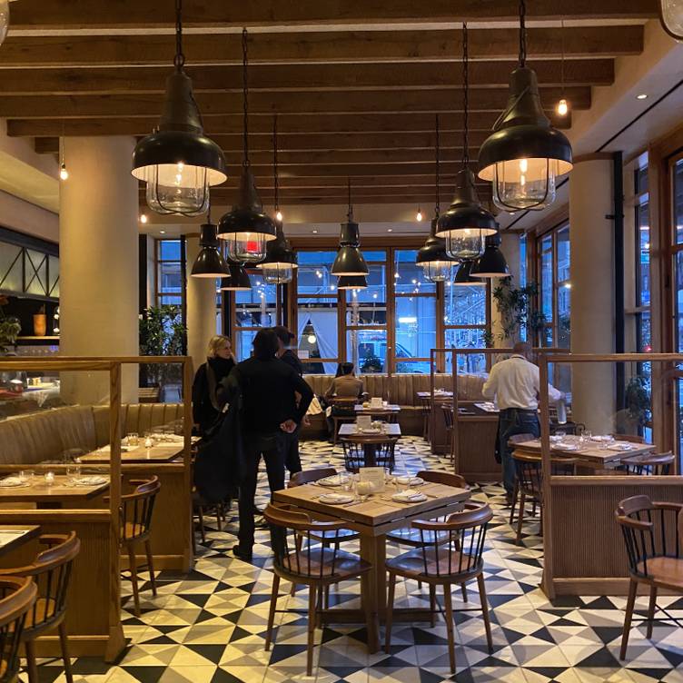 Photo credit: opentable