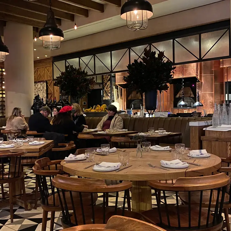 Photo credit: opentable