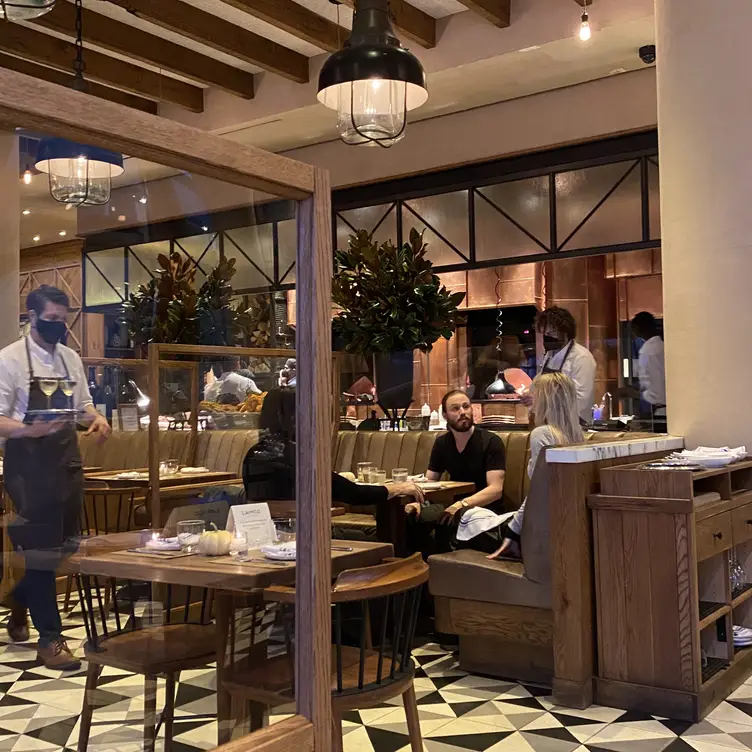 Photo credit: opentable