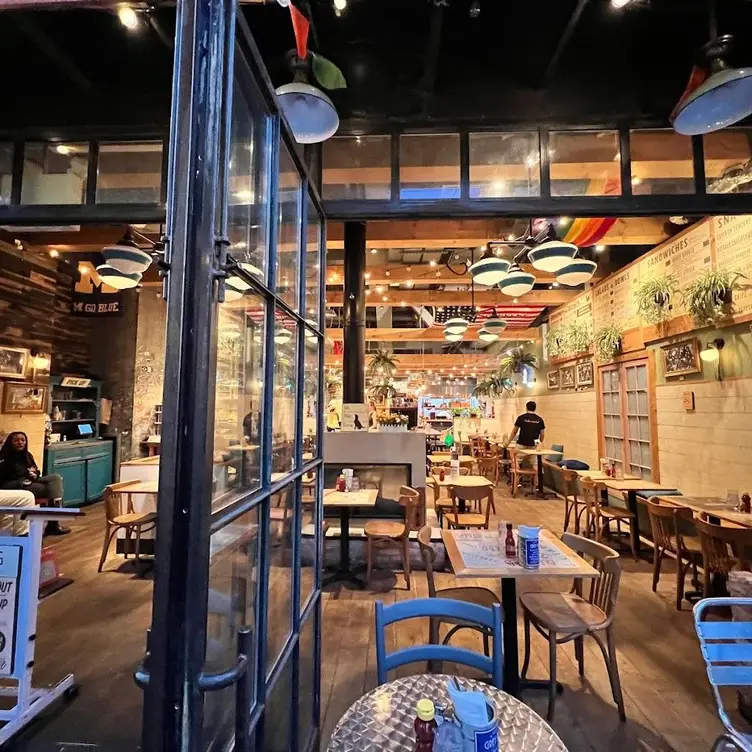 Photo credit: opentable