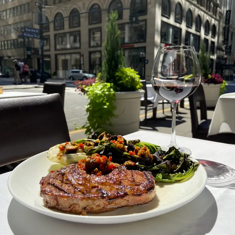 Photo credit: opentable