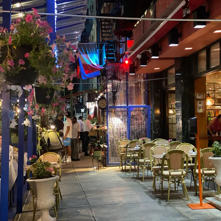 Photo credit: opentable