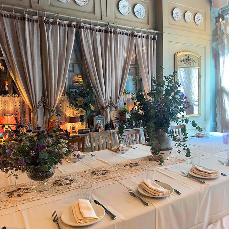 Photo credit: opentable