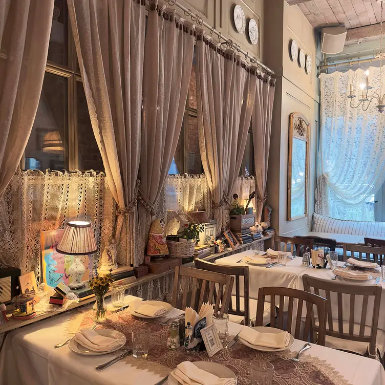 Photo credit: opentable