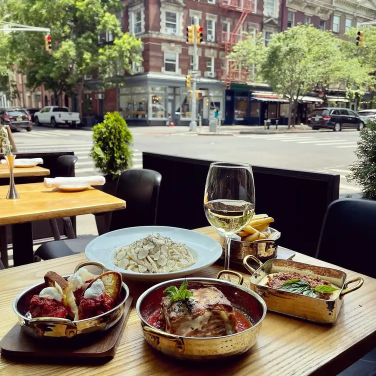 Photo credit: opentable