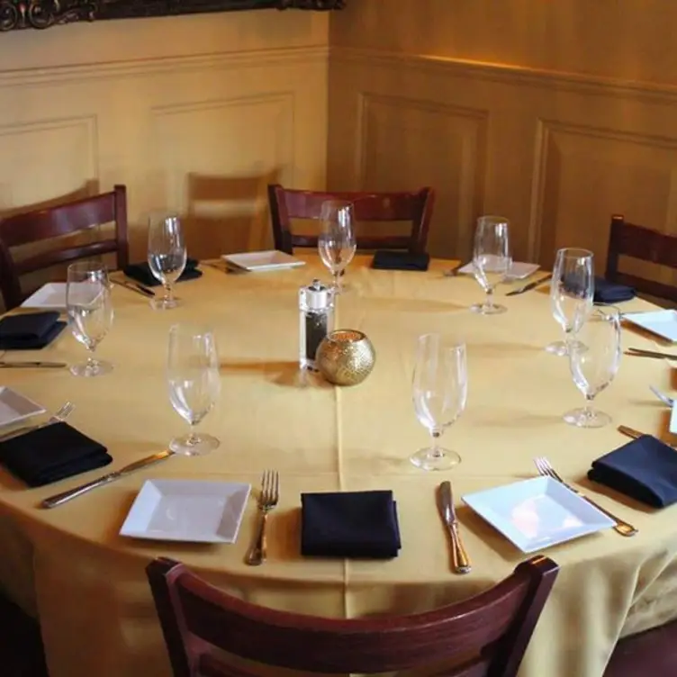 Photo credit: opentable