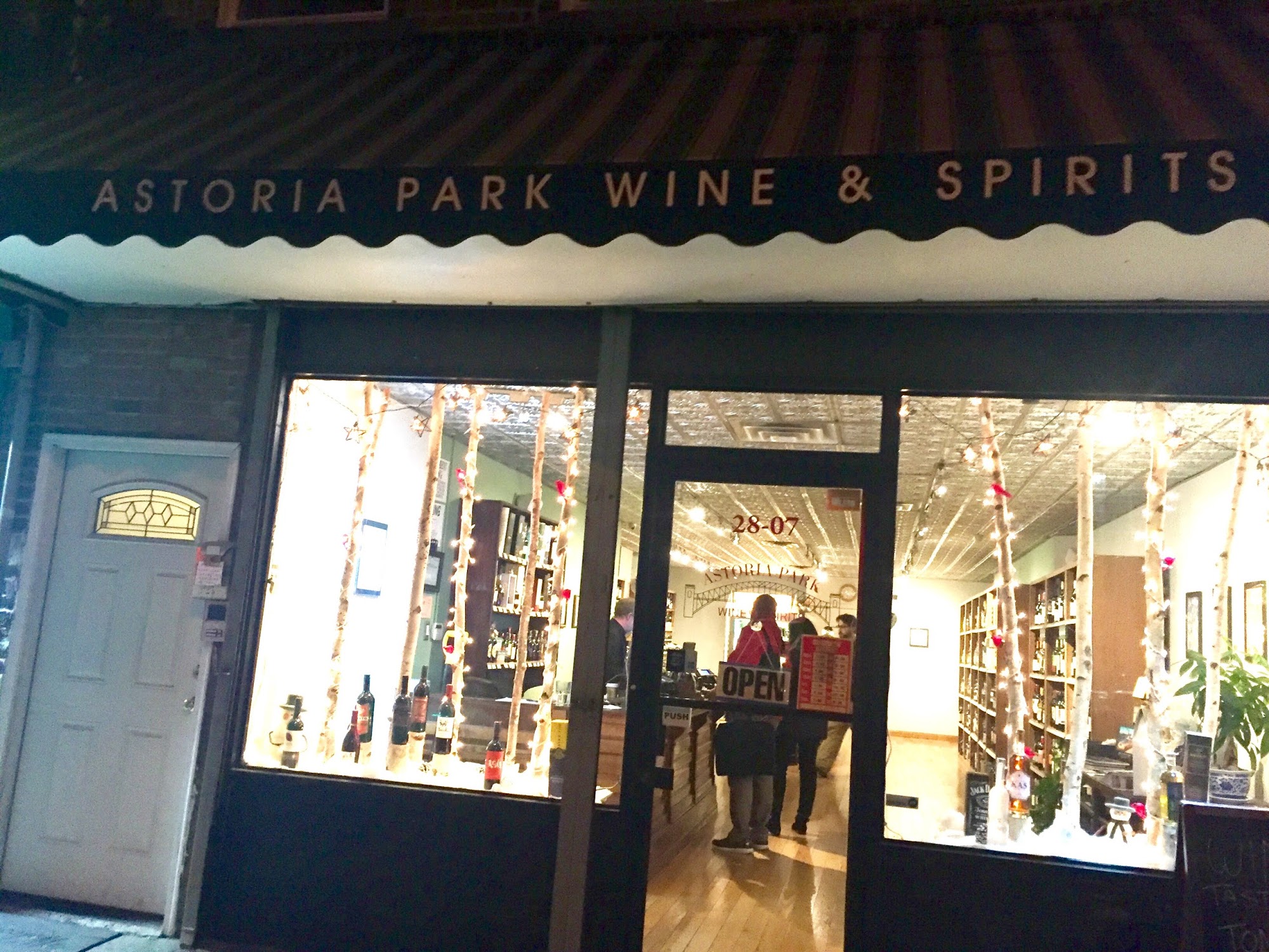 Astoria Park Wine & Spirits