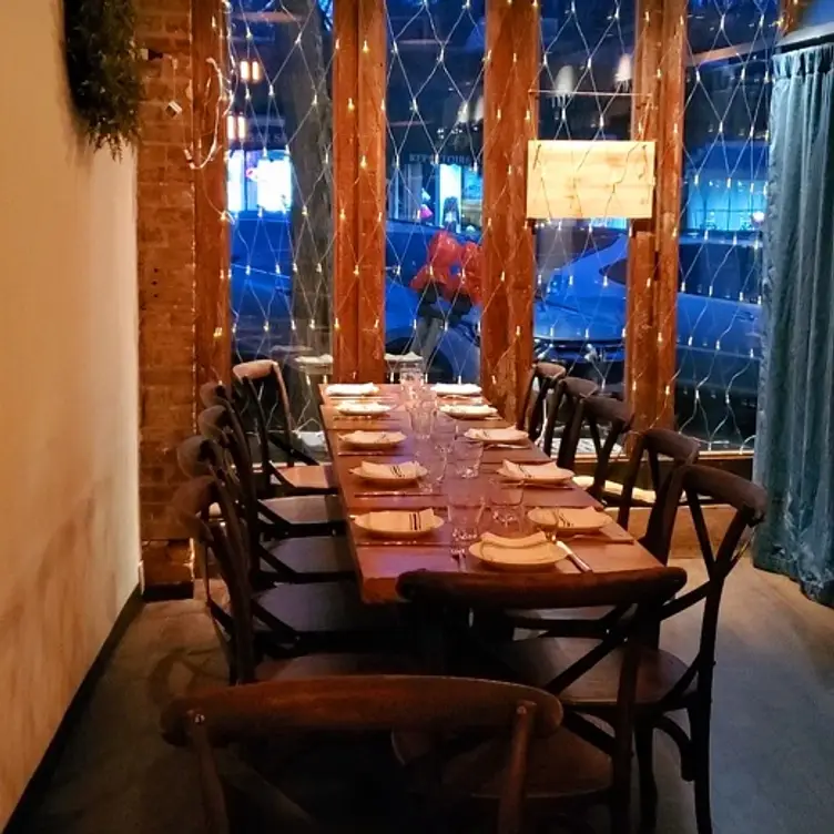 Photo credit: opentable