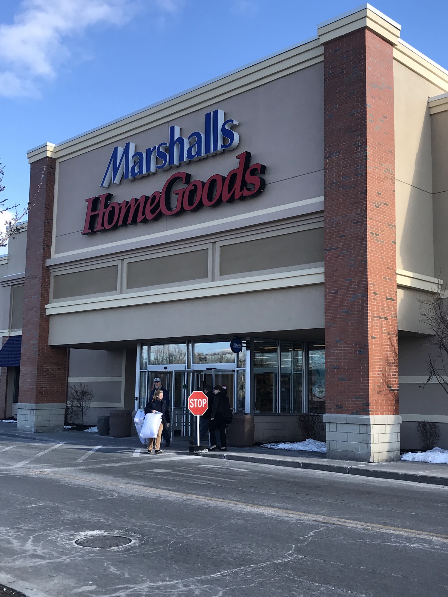 Marshalls & HomeGoods