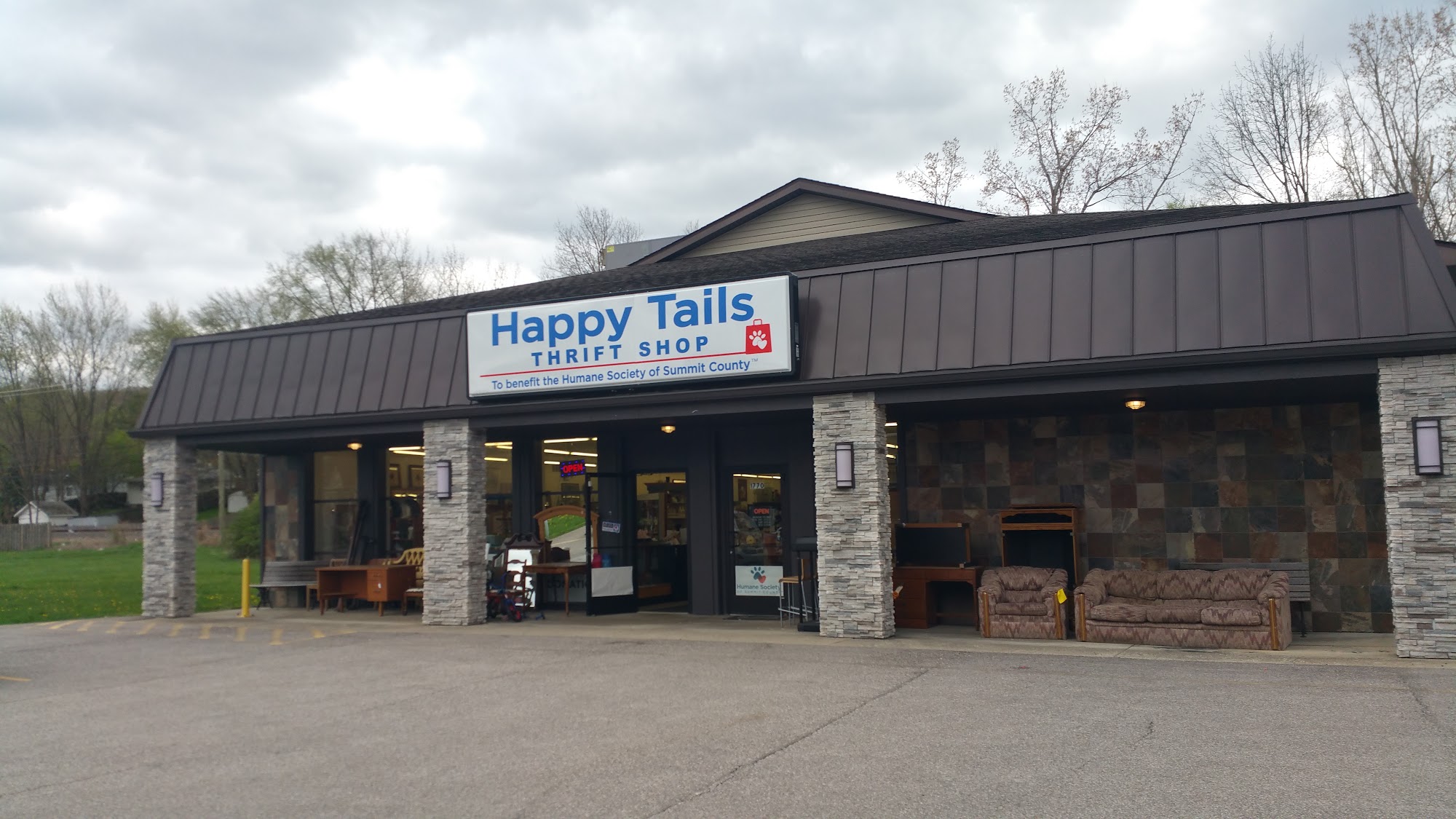 Happy Tails Thrift Shop