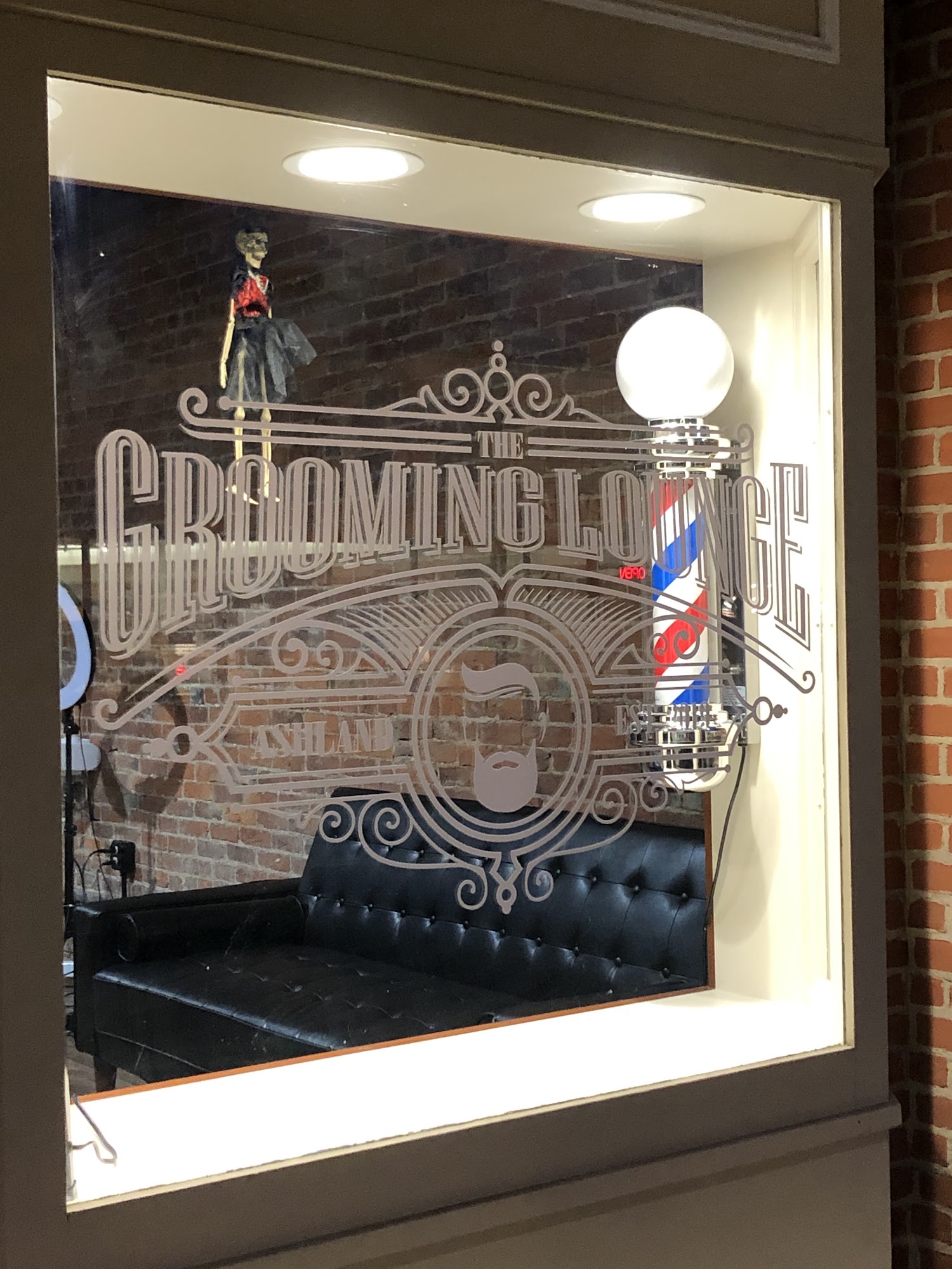 The Grooming lounge