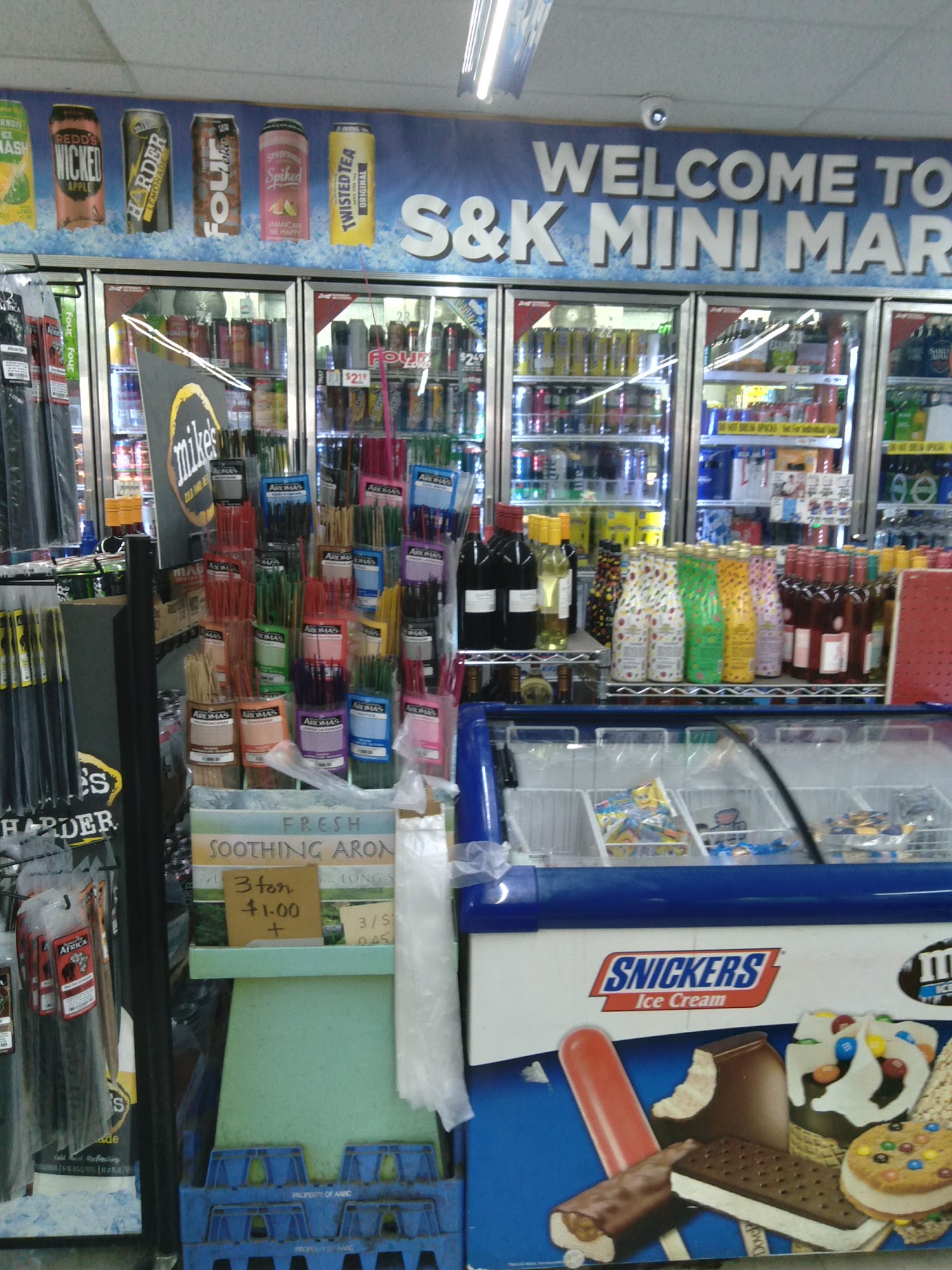 S & K Mini Mart