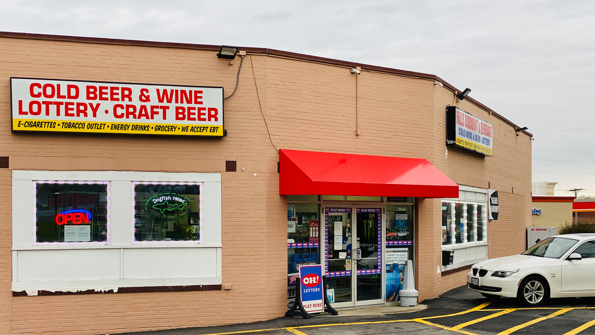 Falls Discount Tobacco & Beverage ( Beer , Craft beer & wine store)