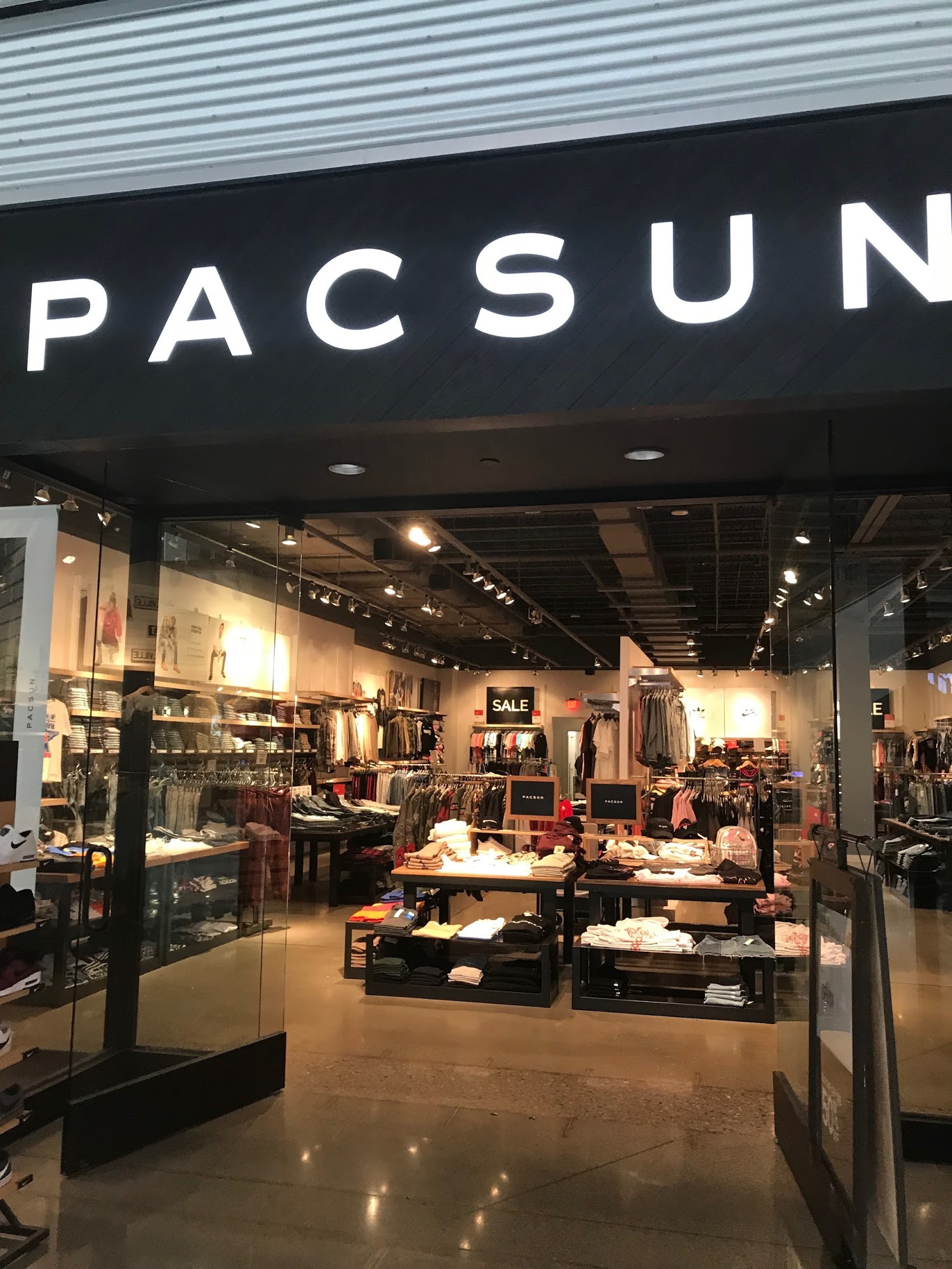 PacSun