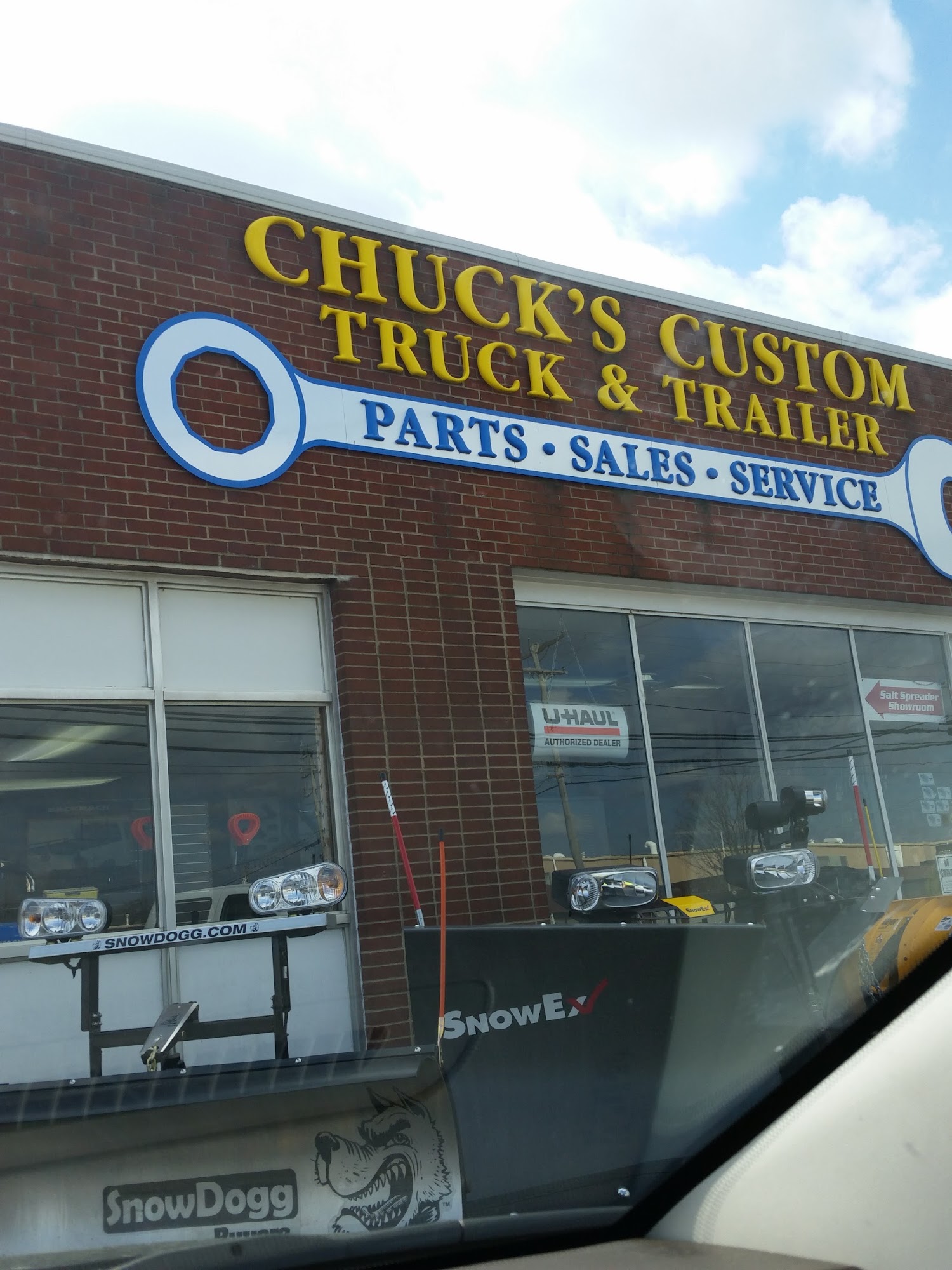 Chuck's Custom Truck and Trailer