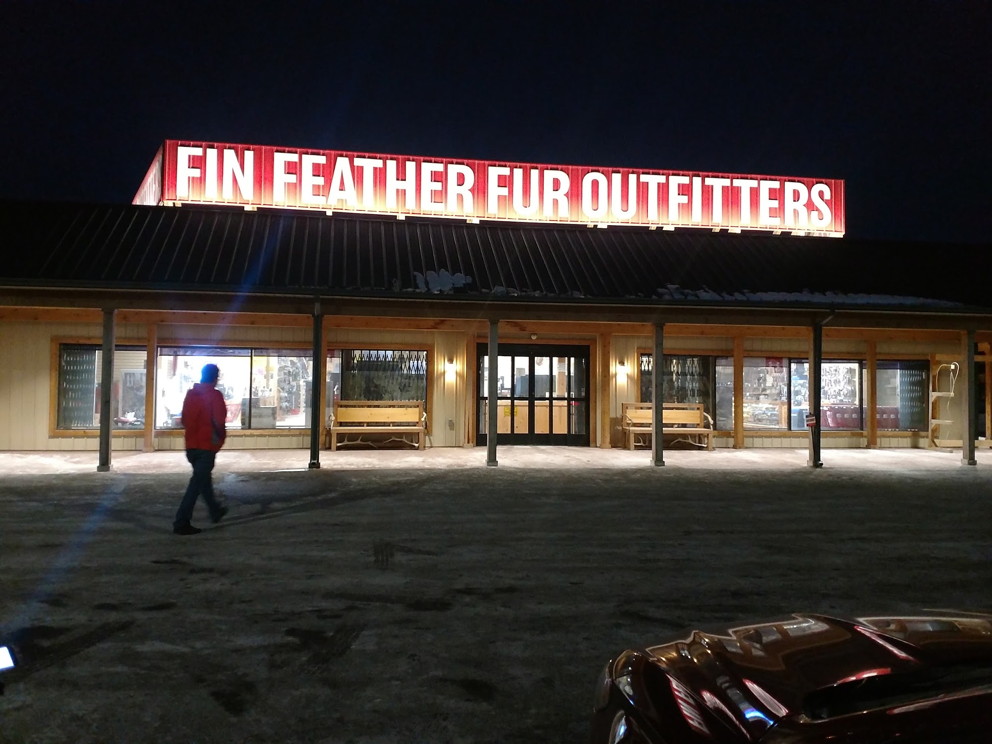 Fin Feather Fur Outfitters - Milan