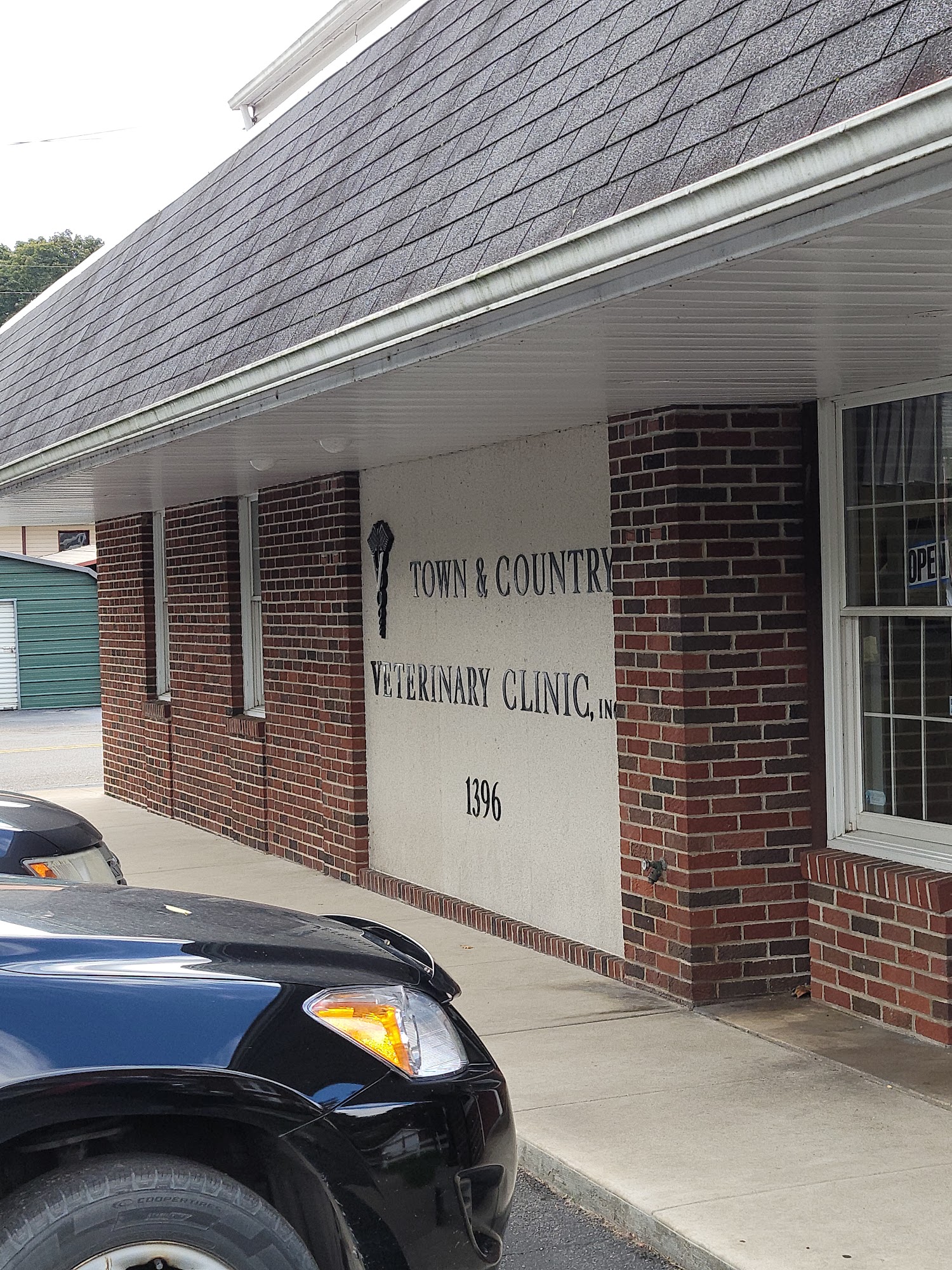 Town & Country Veterinary Clinic