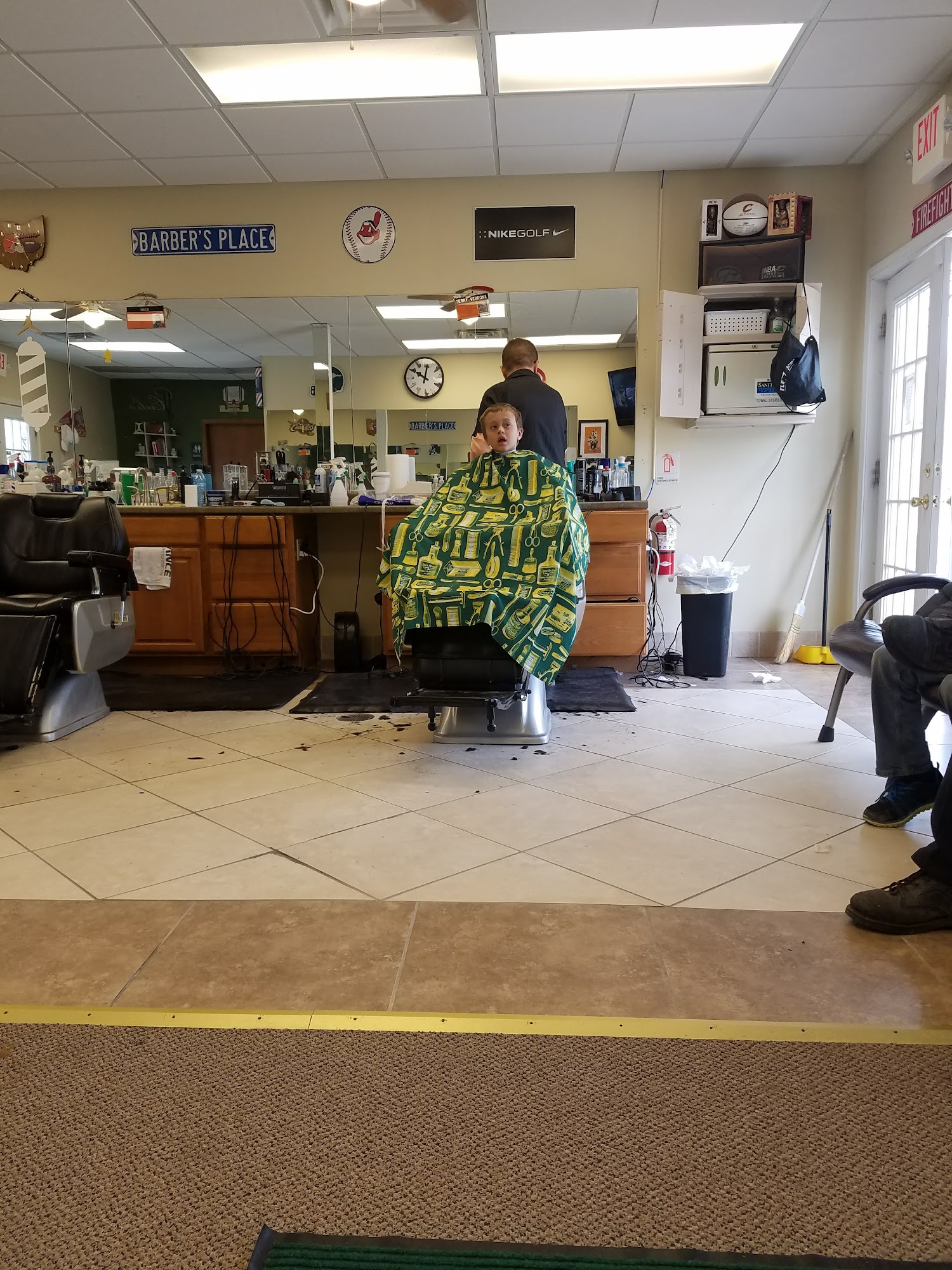 Cech's Barbershop