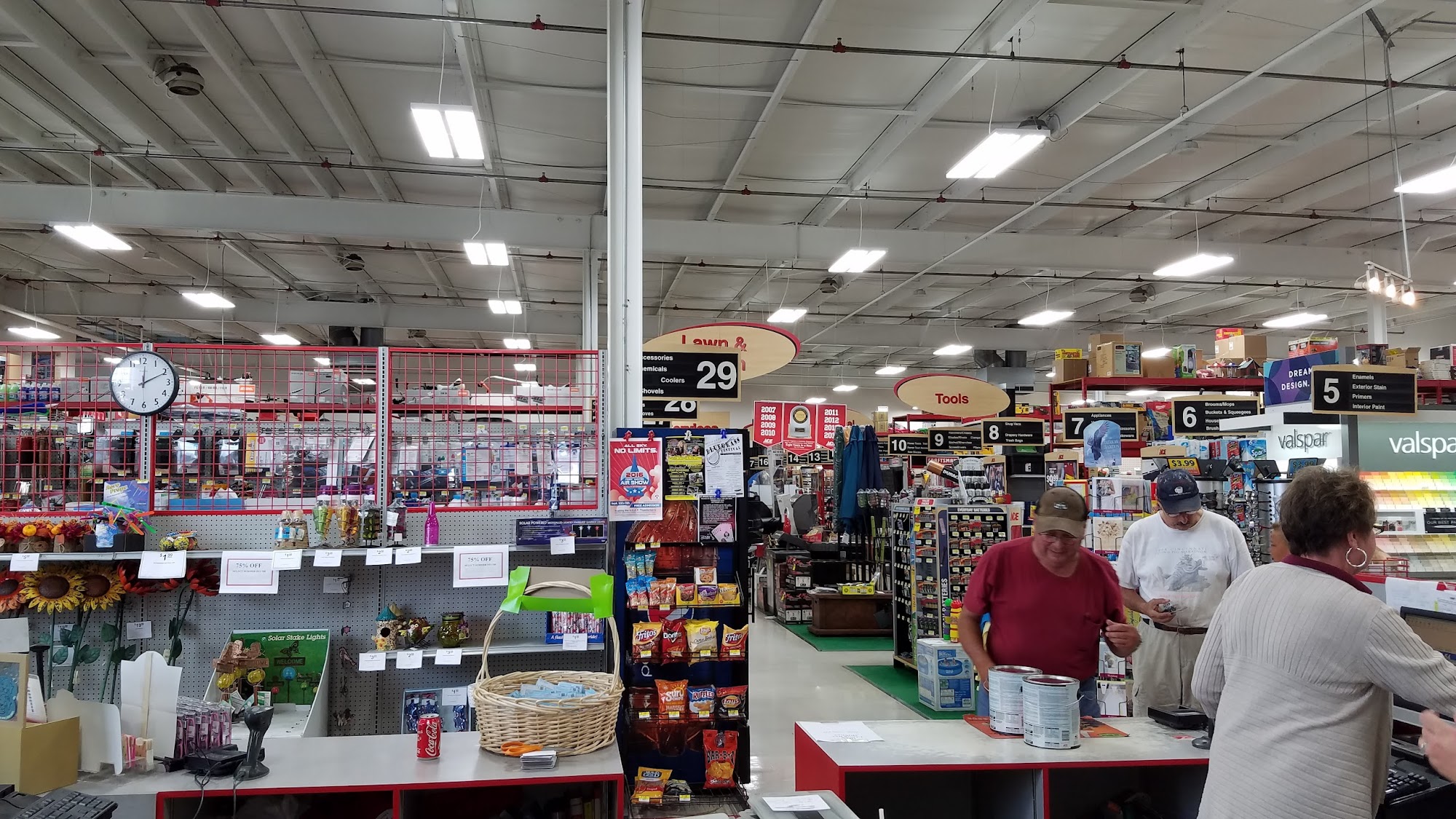 Lee's Ace Hardware