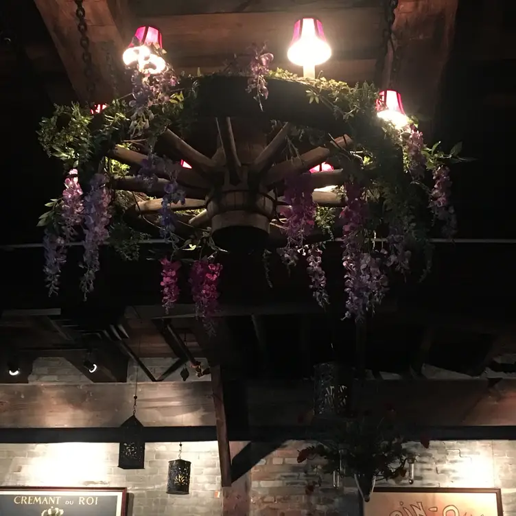 Photo credit: opentable