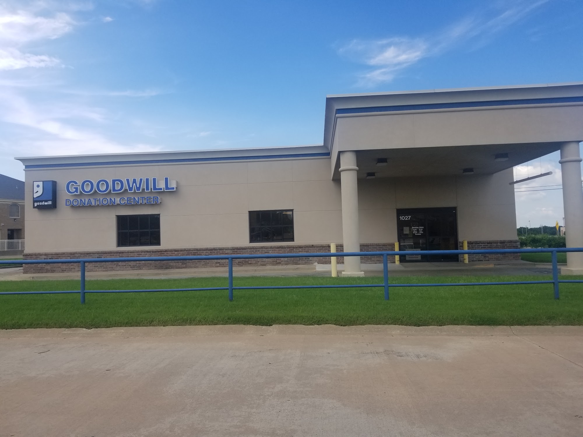 Goodwill Attended Donation Center (Kenosha Crossing Donation Center)