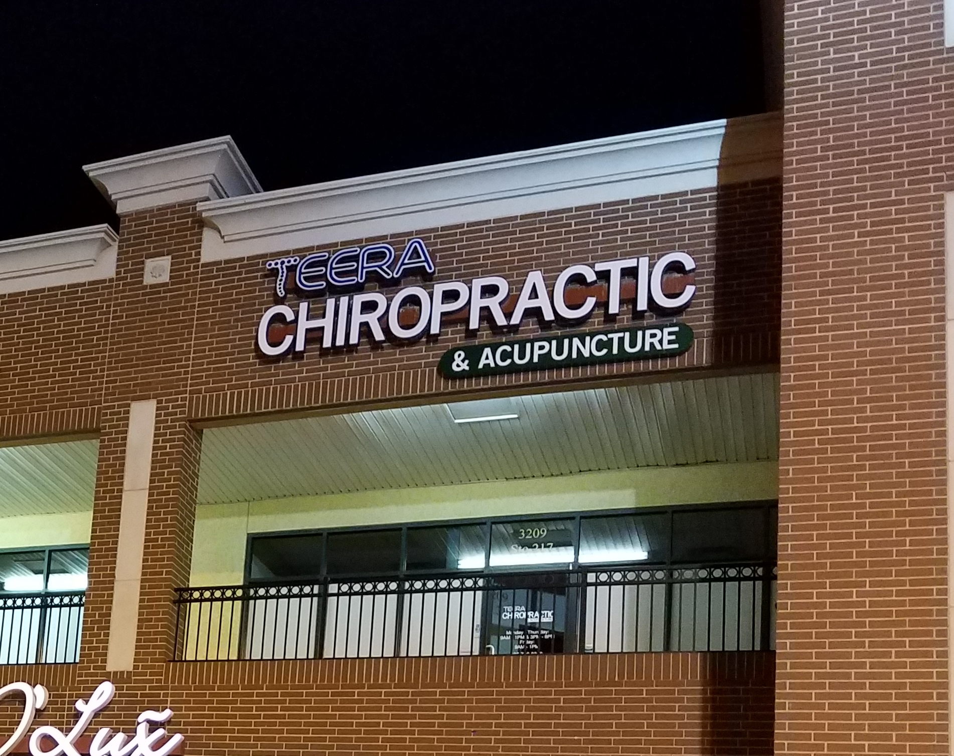 Teera Chiropractic & Acupuncture