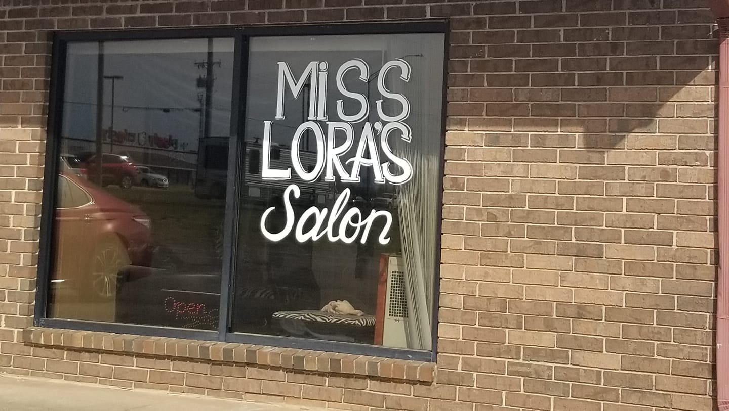 Miss loras salon 1016 E Shawntel Smith Blvd, Muldrow Oklahoma 74948